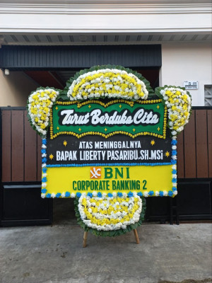 Papan Bunga Duka di Pelindung Hewan